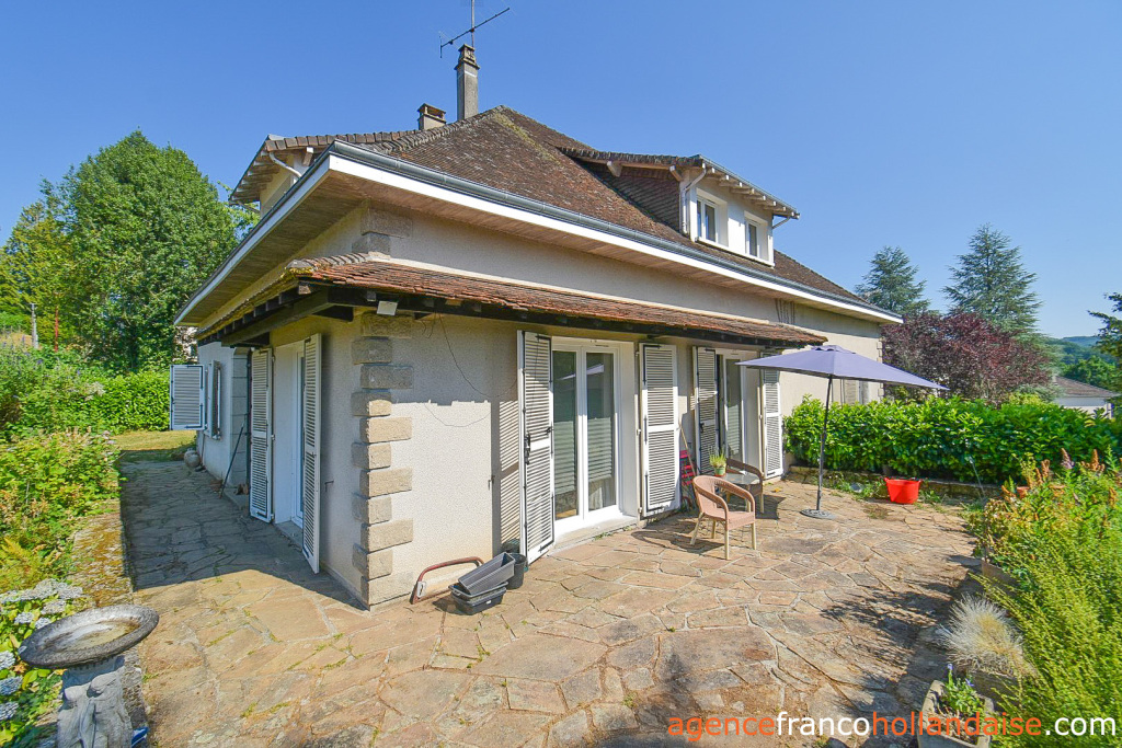Maison de village rénovée avec terrasse