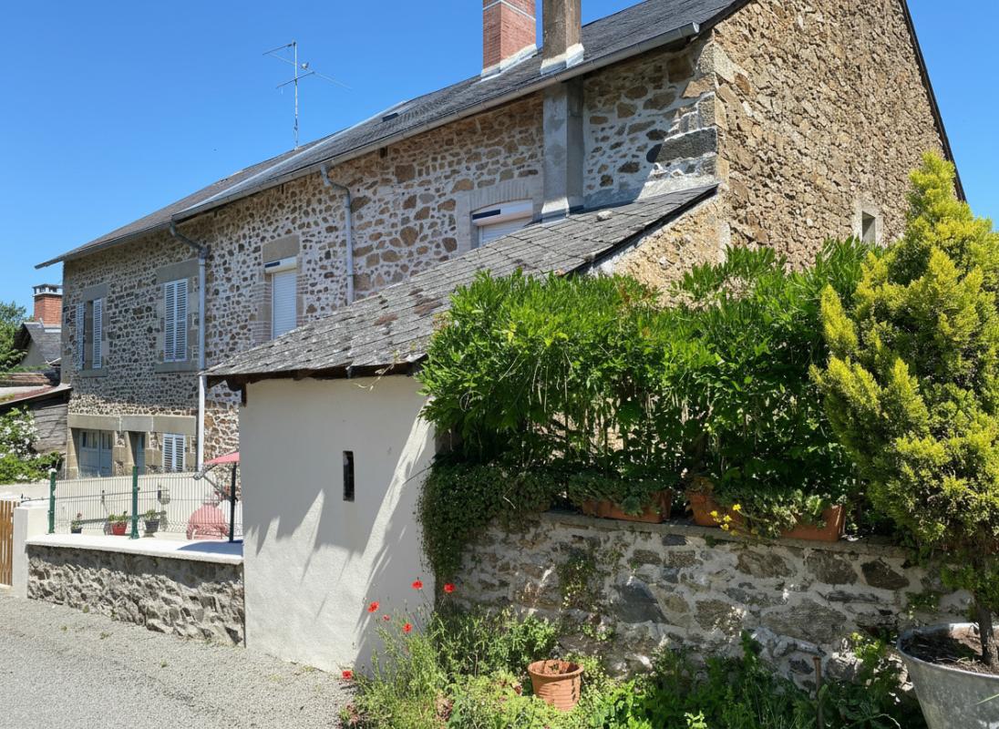 Maison de village en pierre habitable de suite