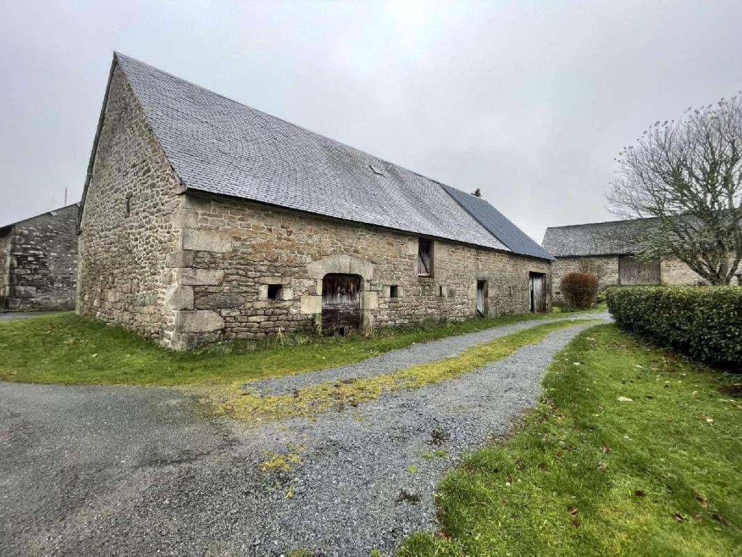 Immeuble 100m² — Pérols-sur-Vézère