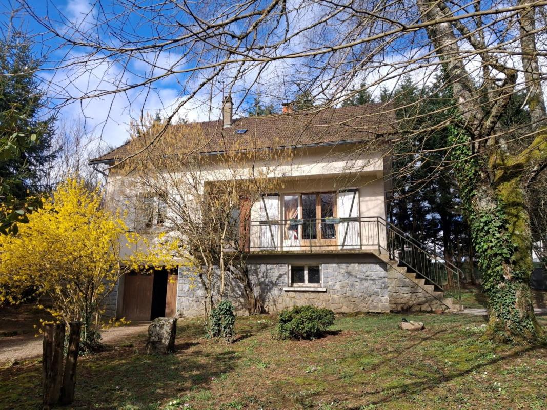 Maison 101m² — Domps