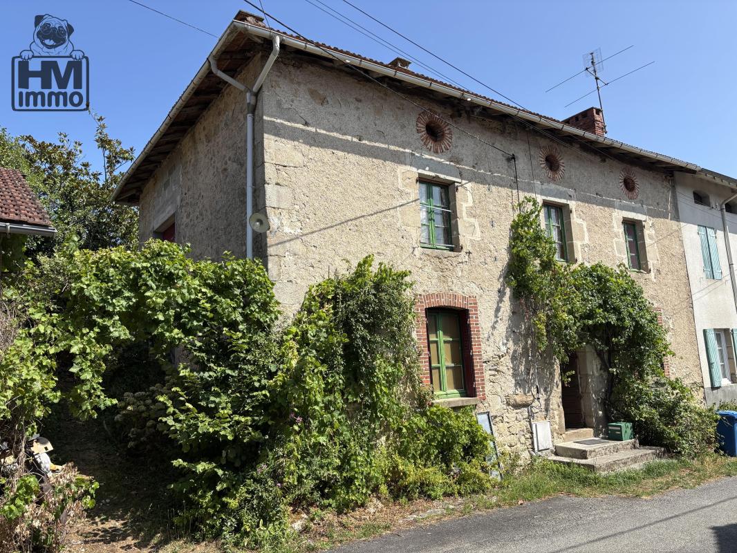 Maison en pierres de 135 m² sur terrain de 930 m²