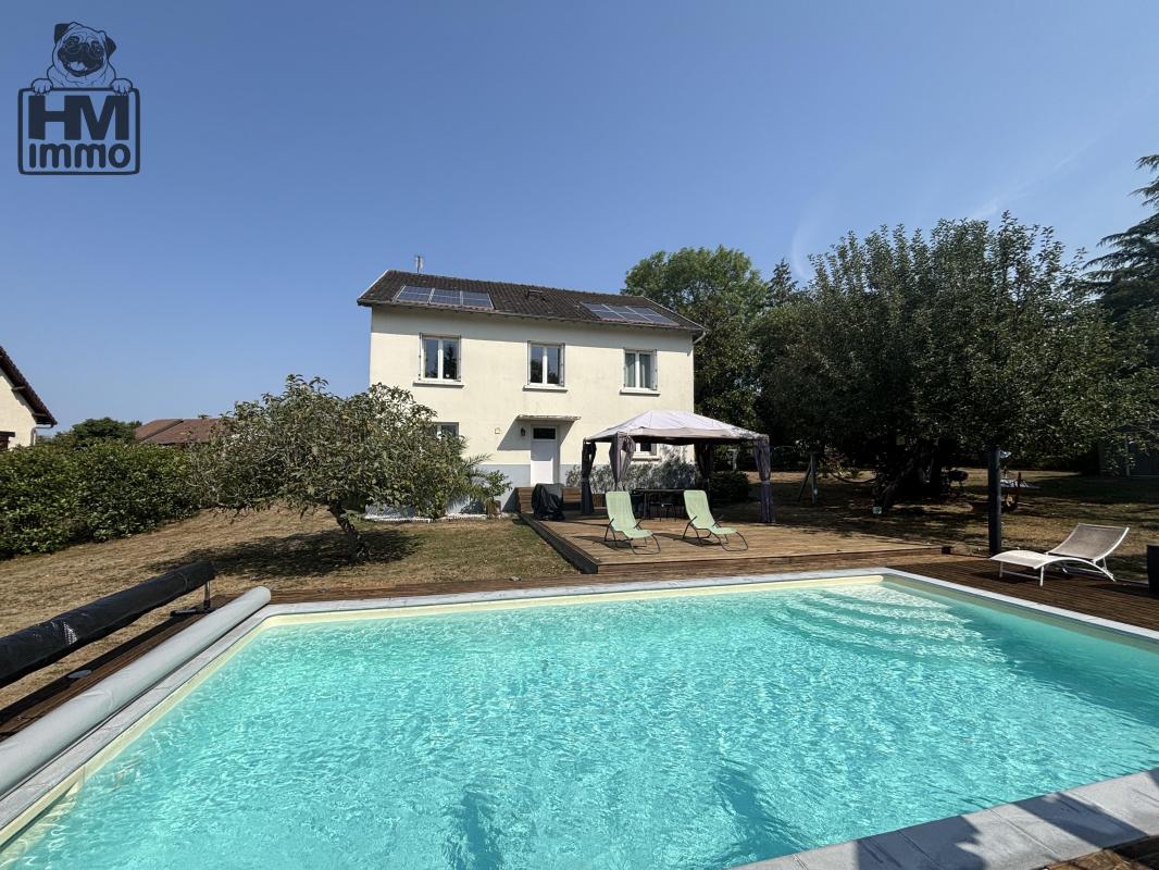 Saint-Yrieix-la-Perche ? Grande maison familiale avec piscine et vaste terrain au calme