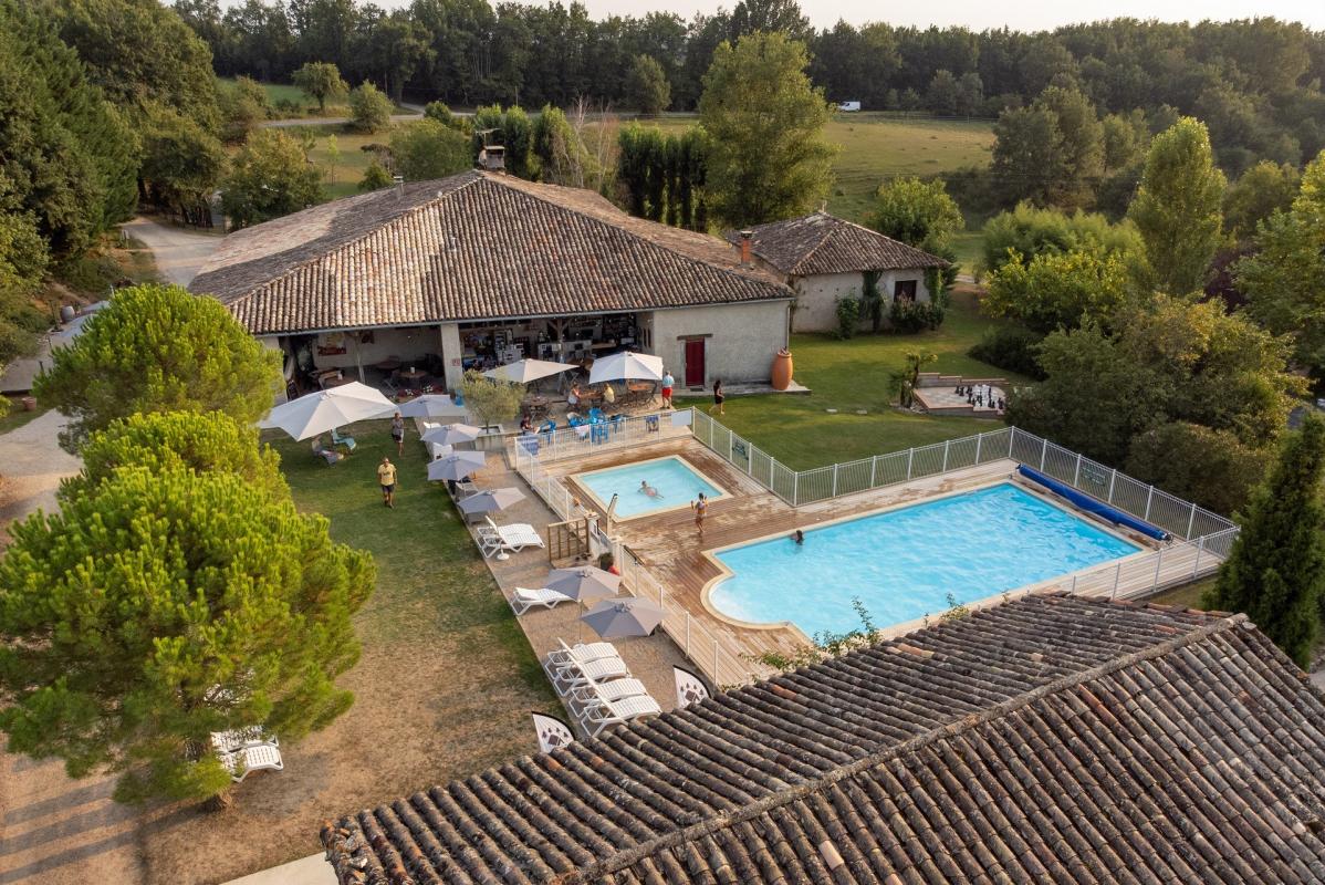 Boutique 850 m²