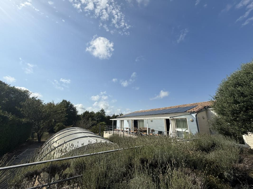CHAMBRES D'HOTES - STUDIOS MARENNES