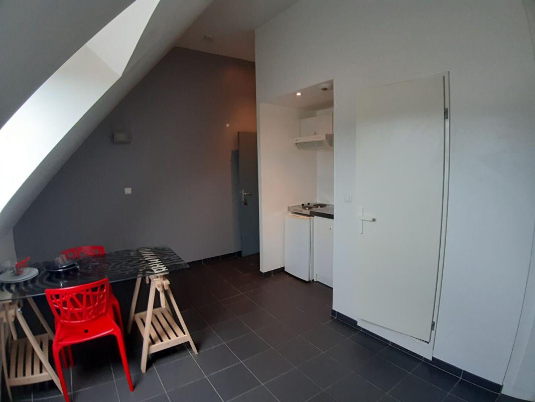 Studio (12.7 m²) à louer - Saint-dié-des-vosges (88100)