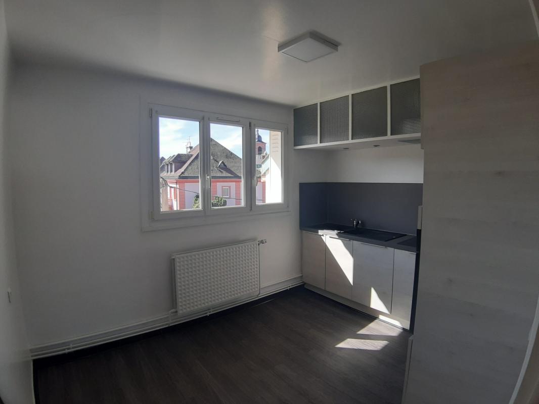 Appartement 3 pièces (59.84 m²) à louer - Saint-dié-des-vosges (88100)