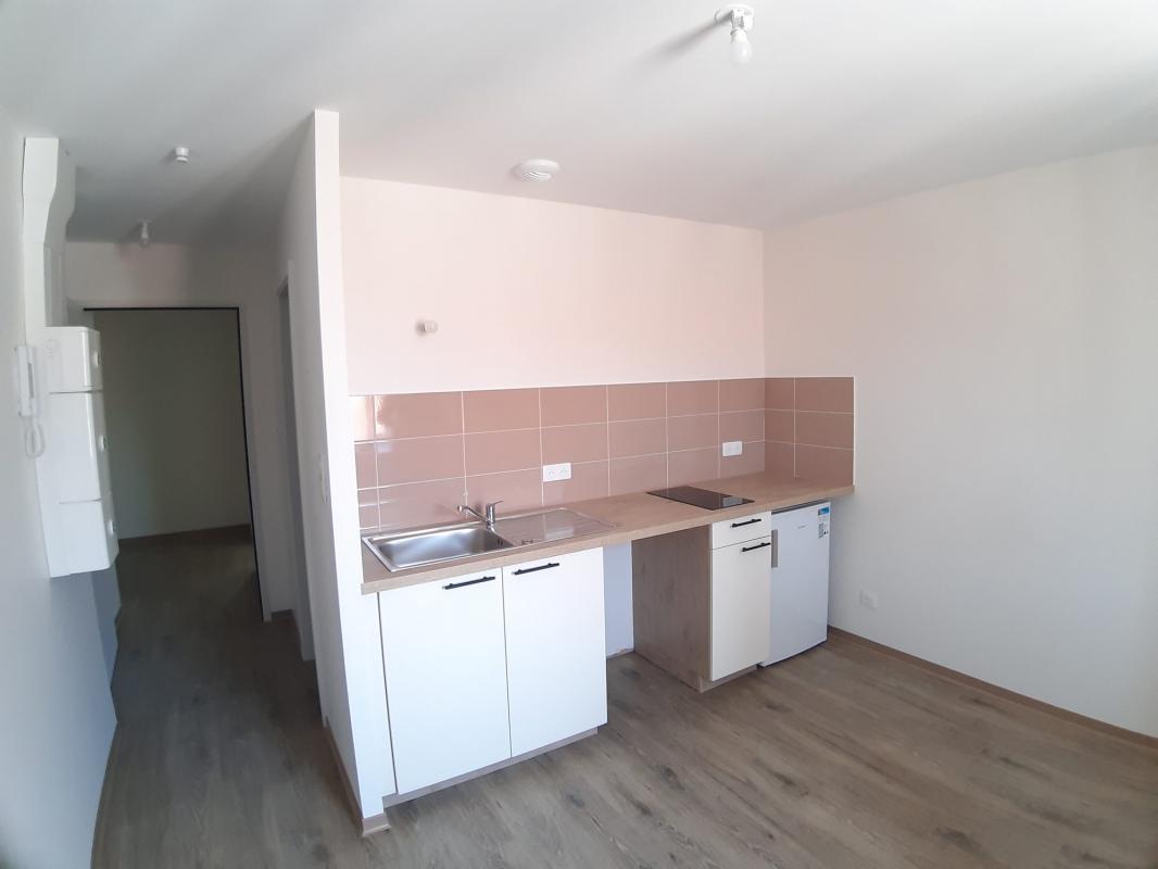Studio (18 m²) à louer - Saint-dié-des-vosges (88100)