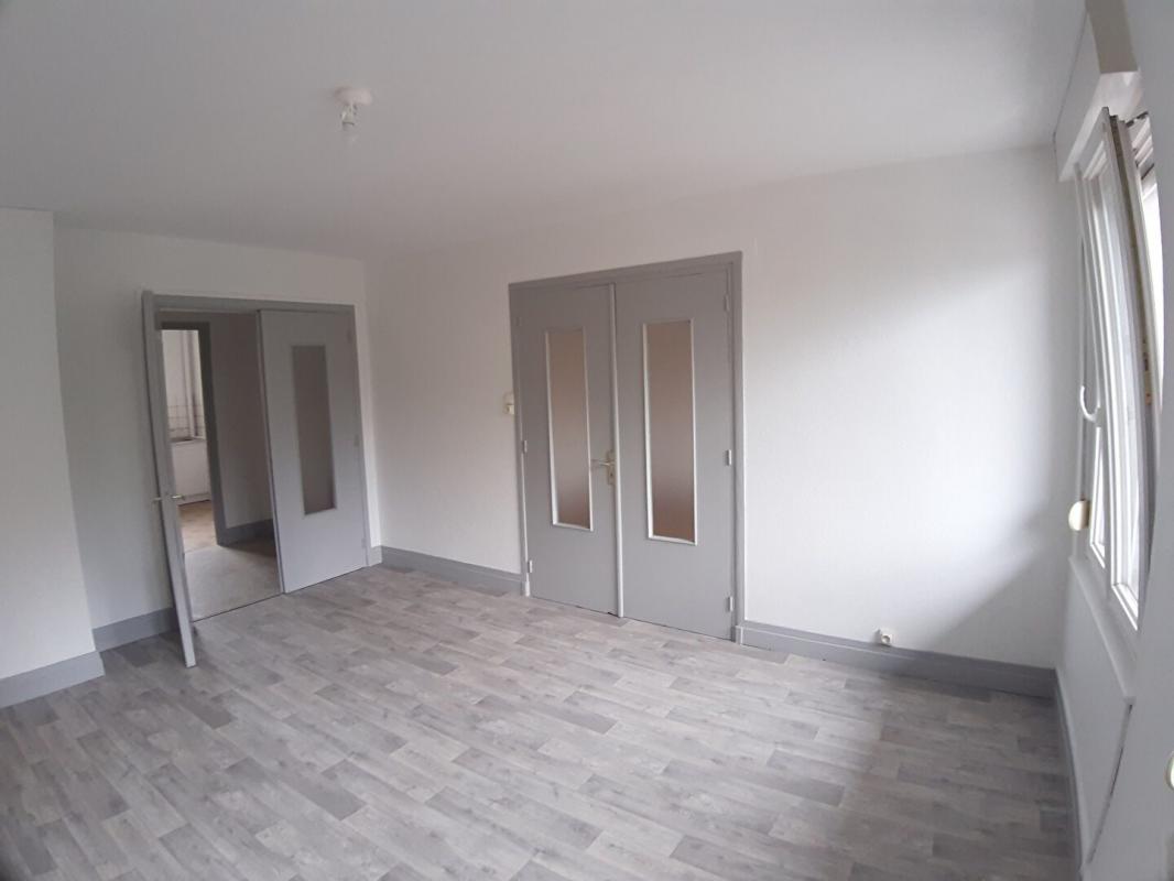 Appartement 4 pièces (92 m²) à louer - Saint-dié-des-vosges (88100)