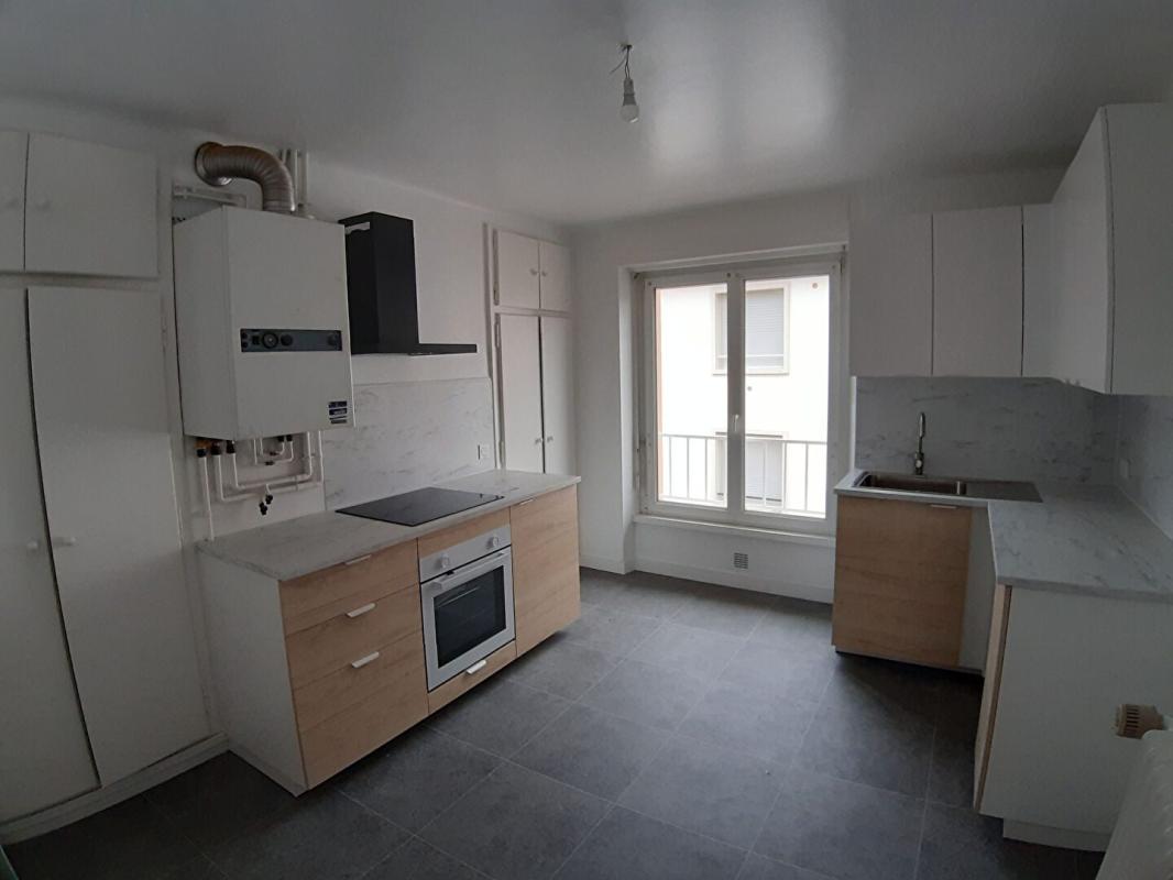 Appartement 4 pièces (91.56 m²) à louer - Saint-dié-des-vosges (88100)