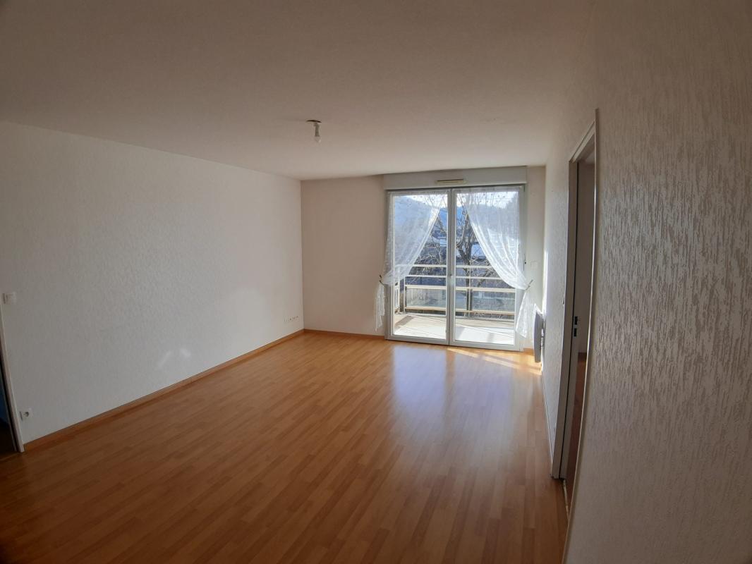 Appartement 2 pièces (53.85 m²) à louer - Sainte-marguerite (88100)