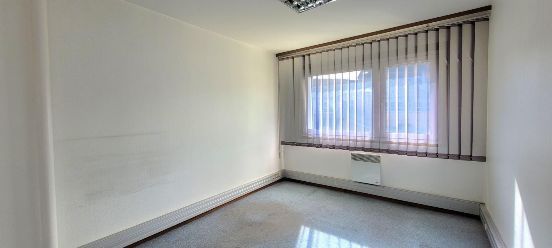 Appartement 7 pièces (218.34 m²) à vendre - Saint-dié-des-vosges (88100)