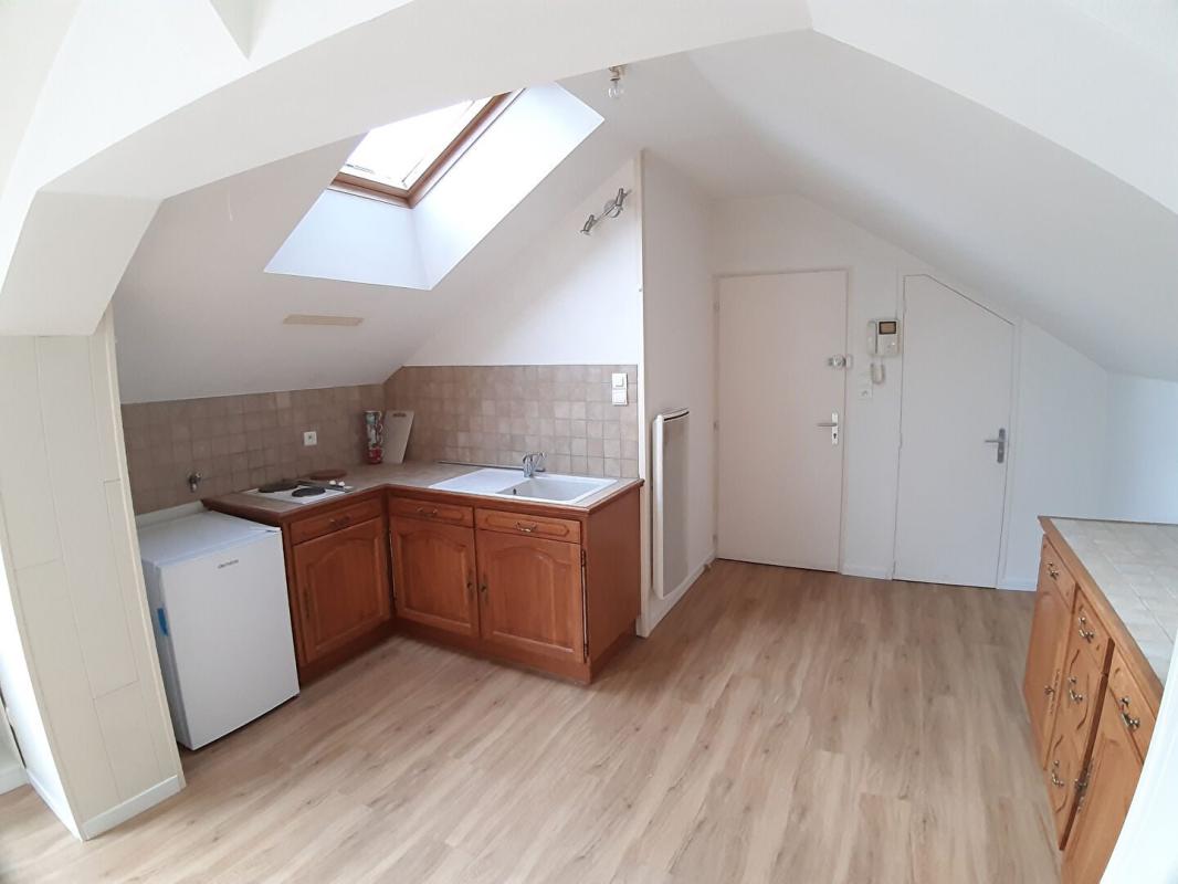 Appartement meublé 2 pièces (31.34 m²) à louer - Saint-dié-des-vosges (88100)