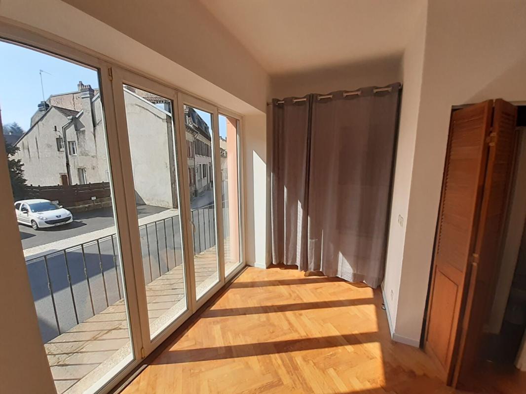 Studio (30 m²) à louer - Moyenmoutier (88420)