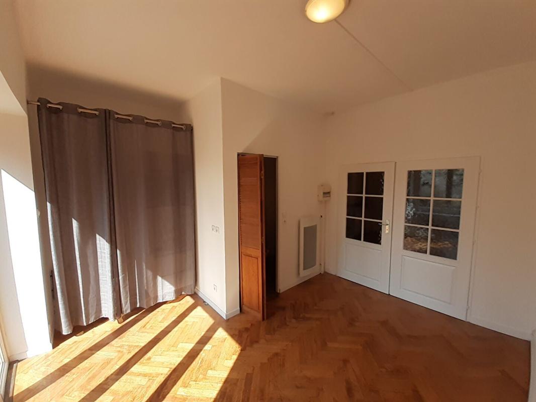 Studio (30 m²) à louer - Moyenmoutier (88420)