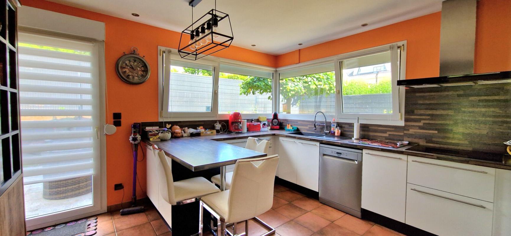 Maison 8 pièces (241.5 m²) à vendre - Saint-dié-des-vosges (88100)