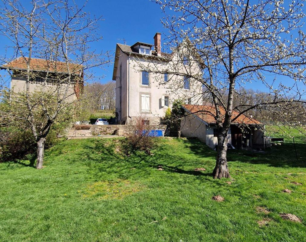 Appartement 6 pièces (157.76 m²) à vendre - Saint-dié-des-vosges (88100)