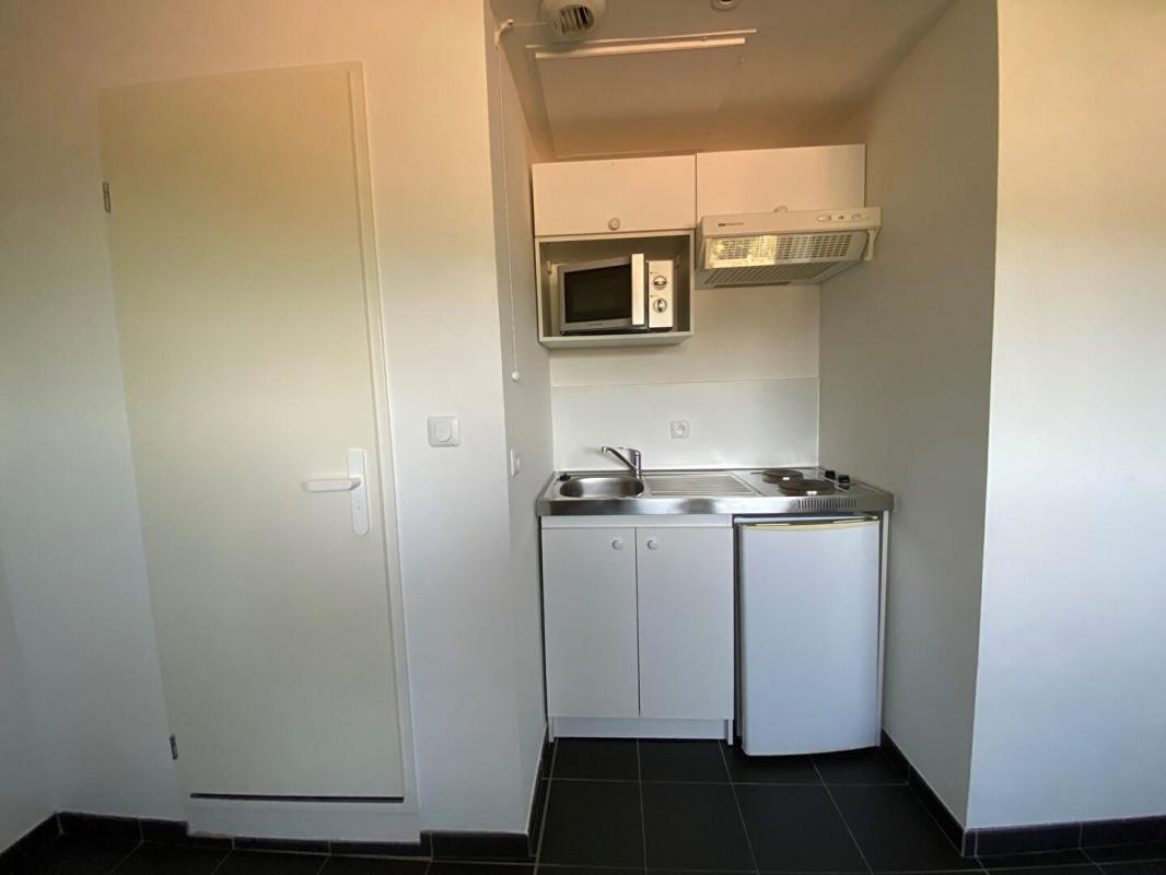 Studio meublé (15 m²) à louer - Saint-dié-des-vosges (88100)