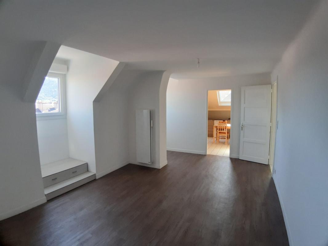 Appartement 2 pièces (50.79 m²) à louer - Saint-dié-des-vosges (88100)