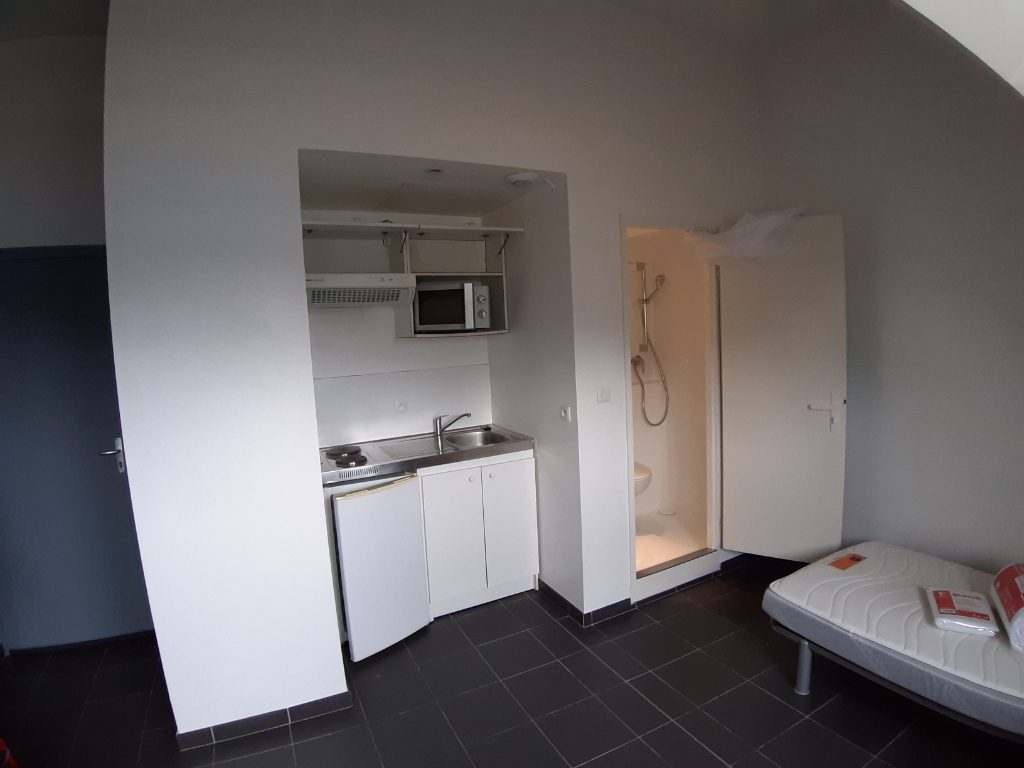 Studio meublé (15 m²) à louer - Saint-dié-des-vosges (88100)