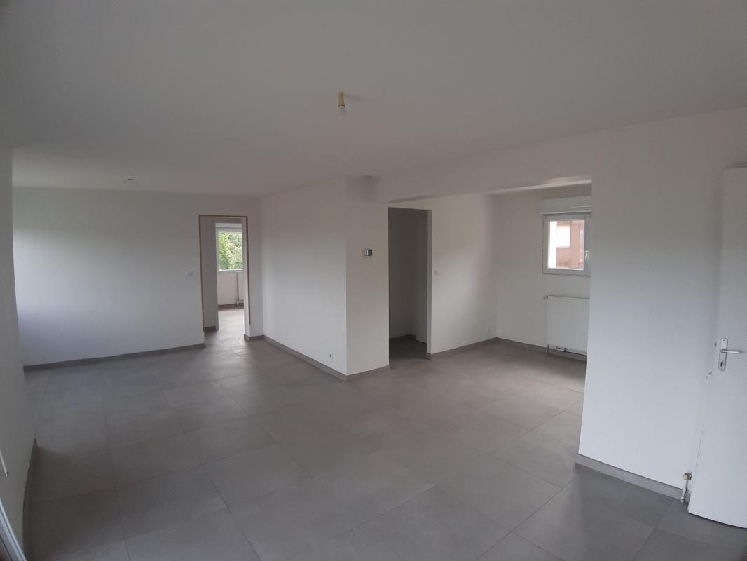 Appartement 4 pièces (80 m²) à louer - Saint-dié-des-vosges (88100)