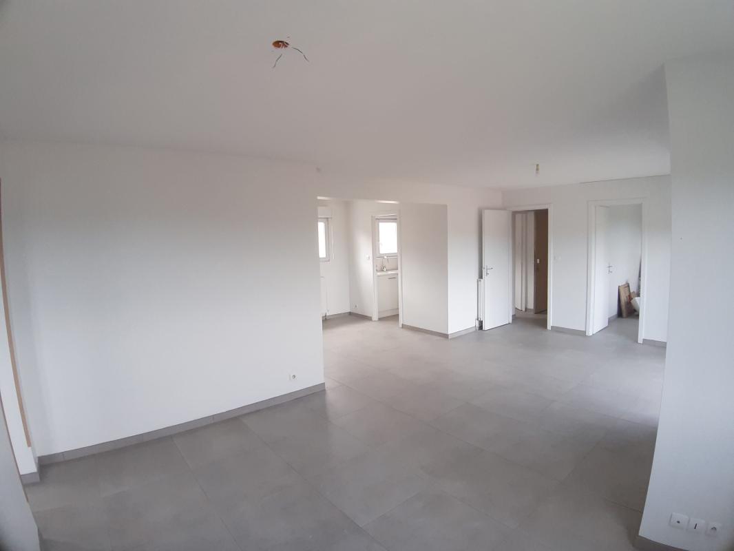 Appartement 4 pièces (80 m²) à louer - Saint-dié-des-vosges (88100)