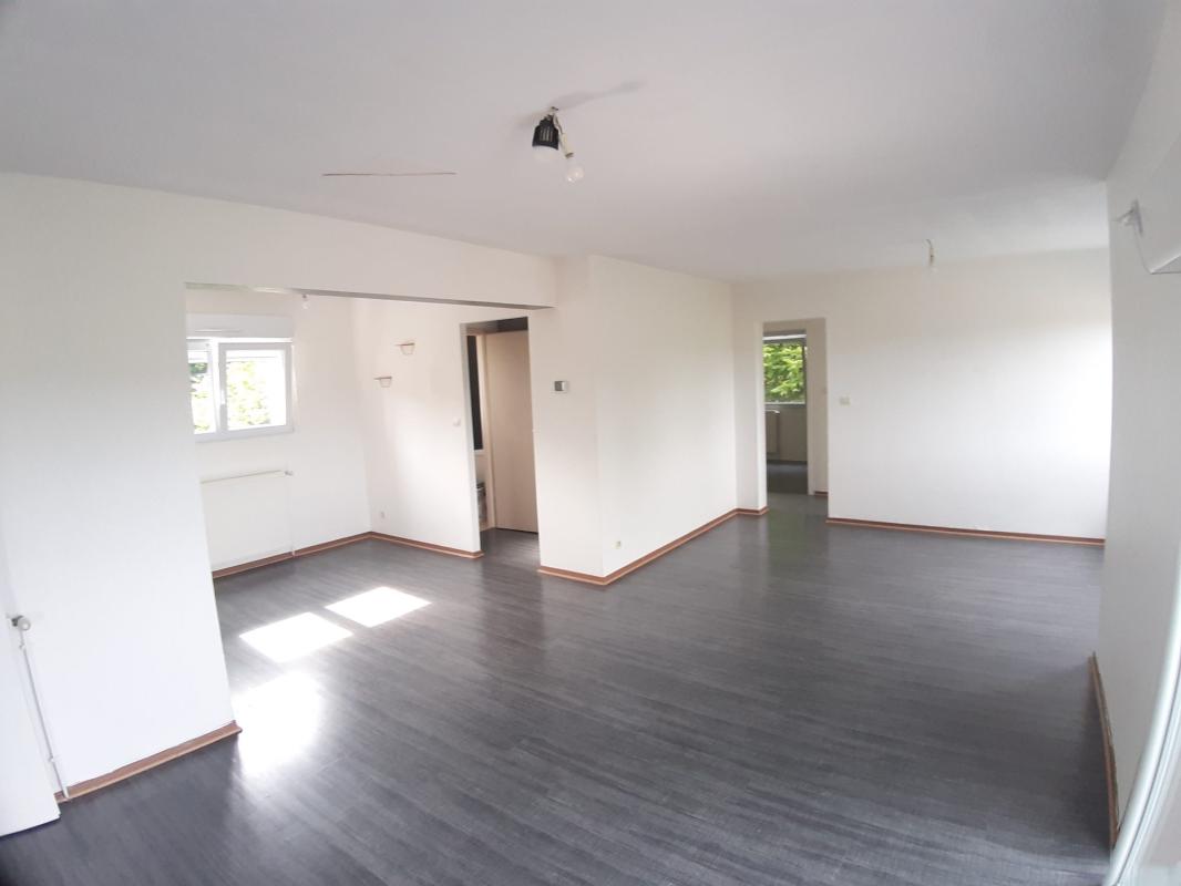 Appartement 4 pièces (80 m²) à louer - Saint-dié-des-vosges (88100)
