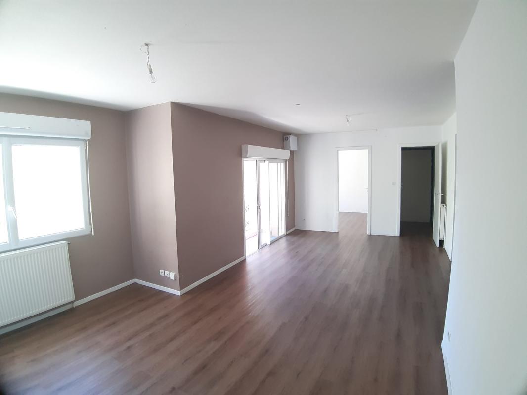 Appartement 4 pièces (80 m²) à louer - Saint-dié-des-vosges (88100)