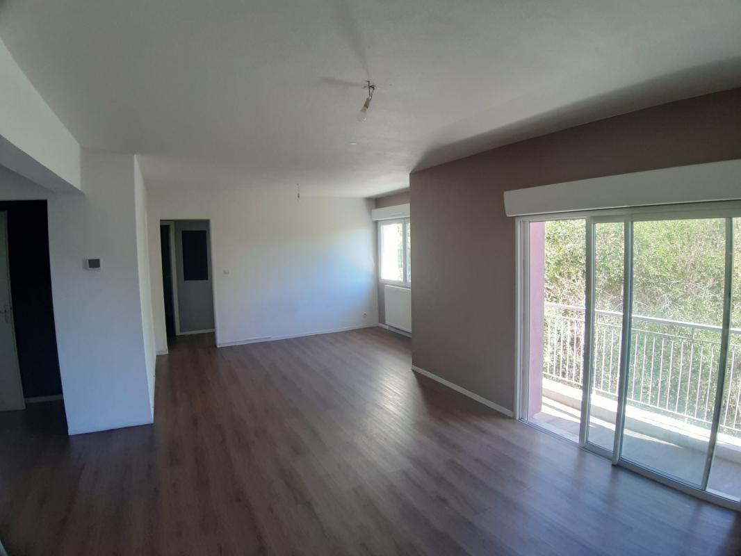 Appartement 4 pièces (80 m²) à louer - Saint-dié-des-vosges (88100)