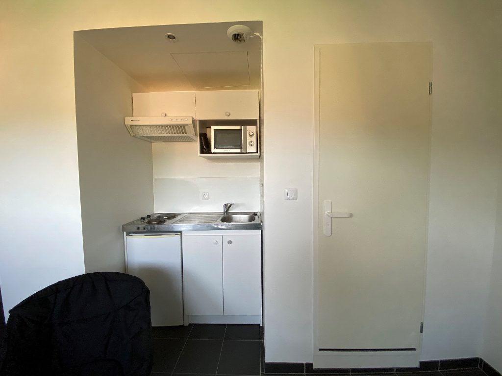 Studio meublé (15 m²) à louer - Saint-dié-des-vosges (88100)