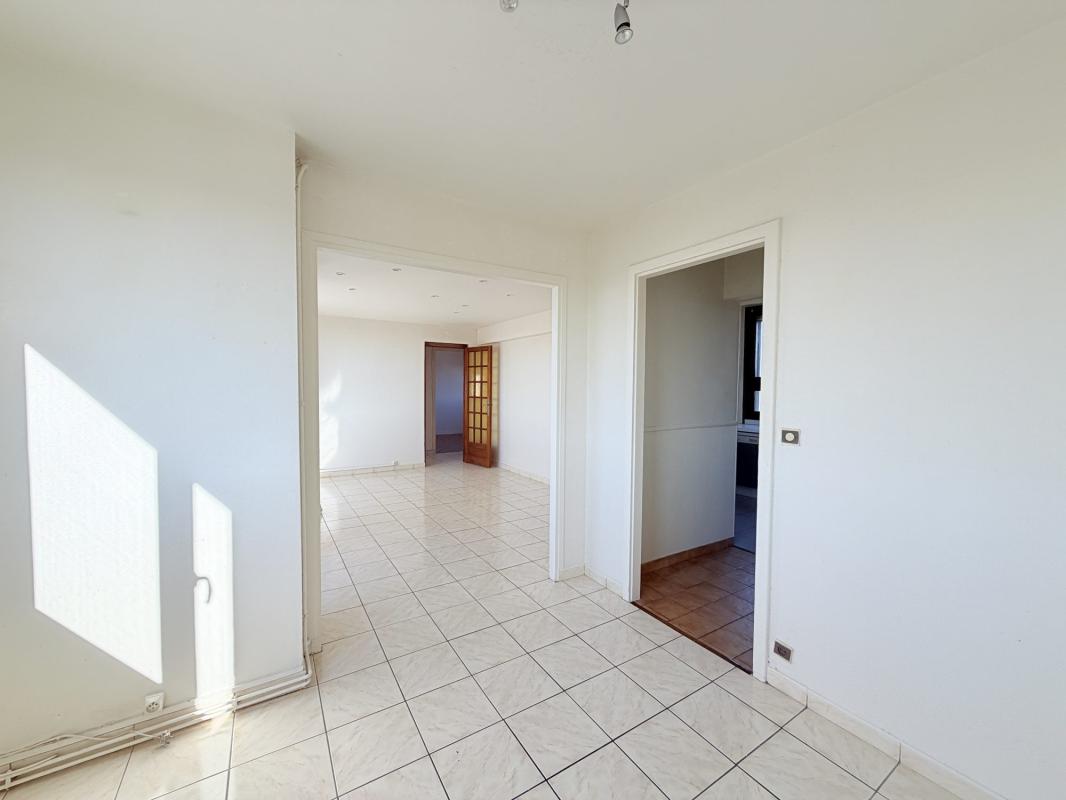 Appartement 3 pièces (77.27 m²) à vendre - Golbey (88190)
