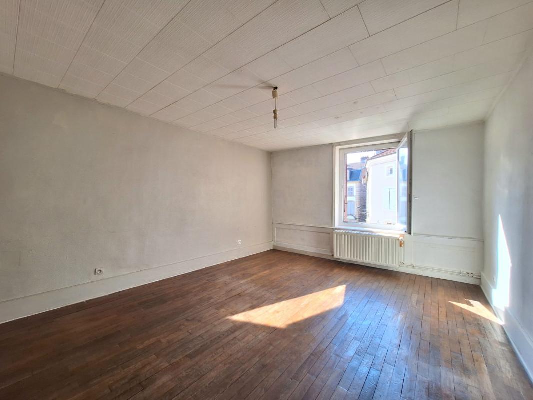 Appartement 2 pièces (68 m²) à vendre - ÉPinal (88000)