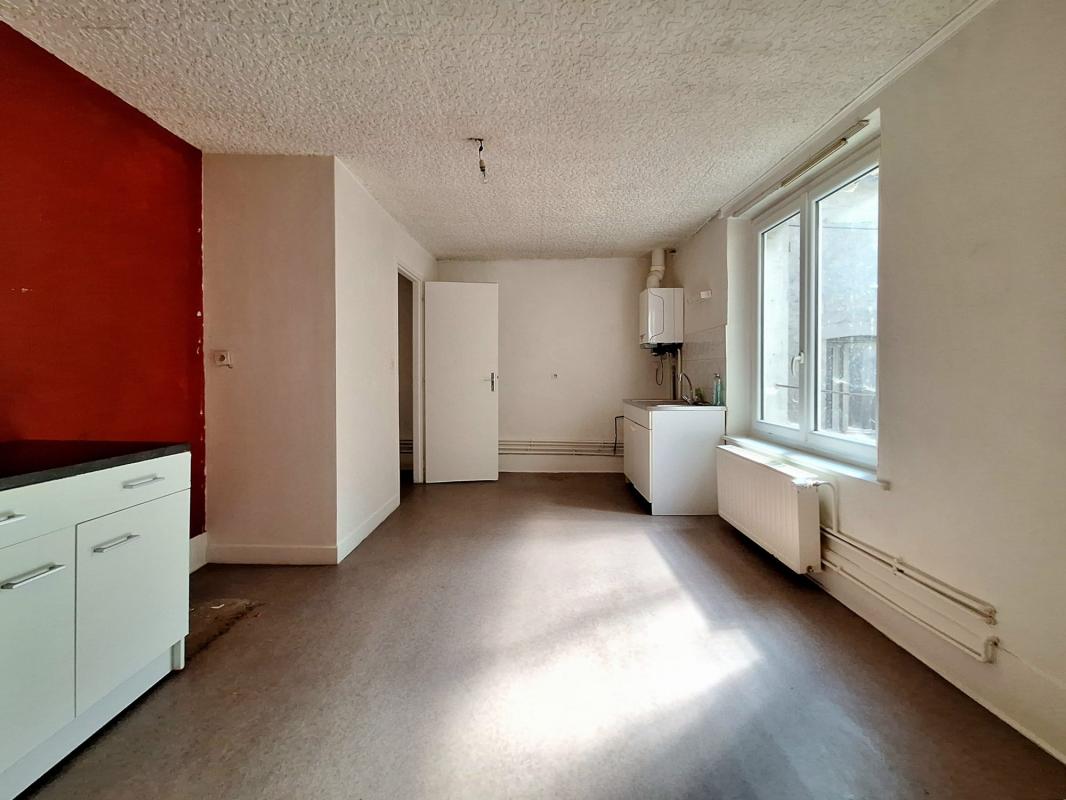 Appartement 2 pièces (68 m²) à vendre - ÉPinal (88000)
