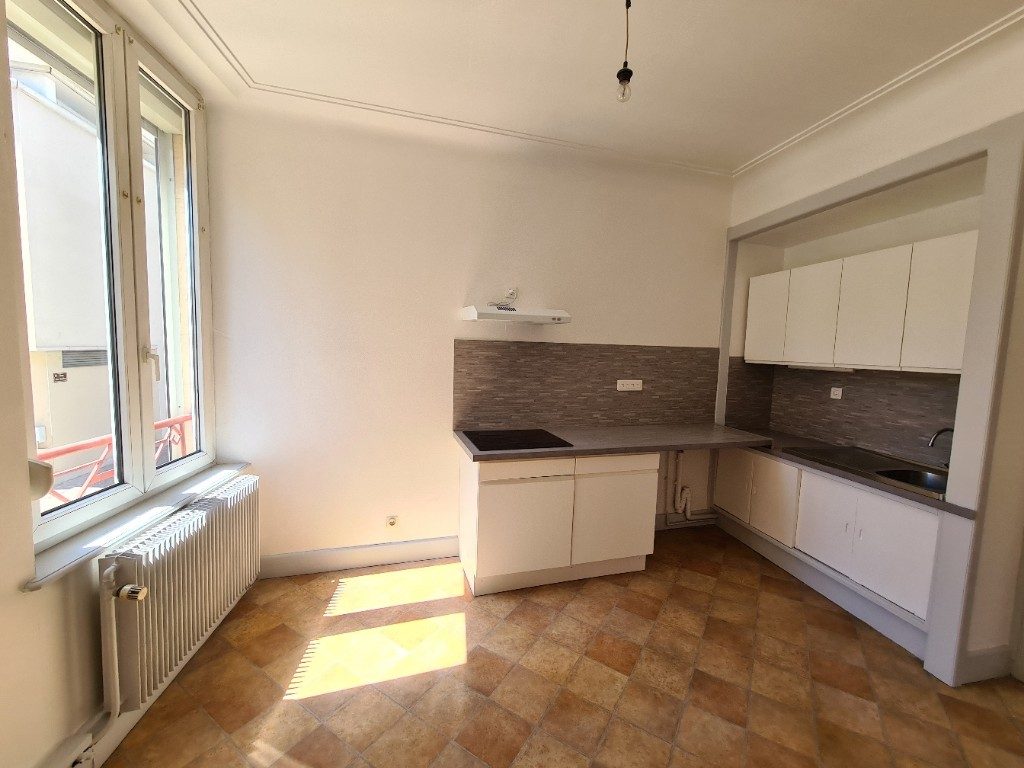 Appartement 2 pièces (57.6 m²) à louer - ÉPinal (88000)