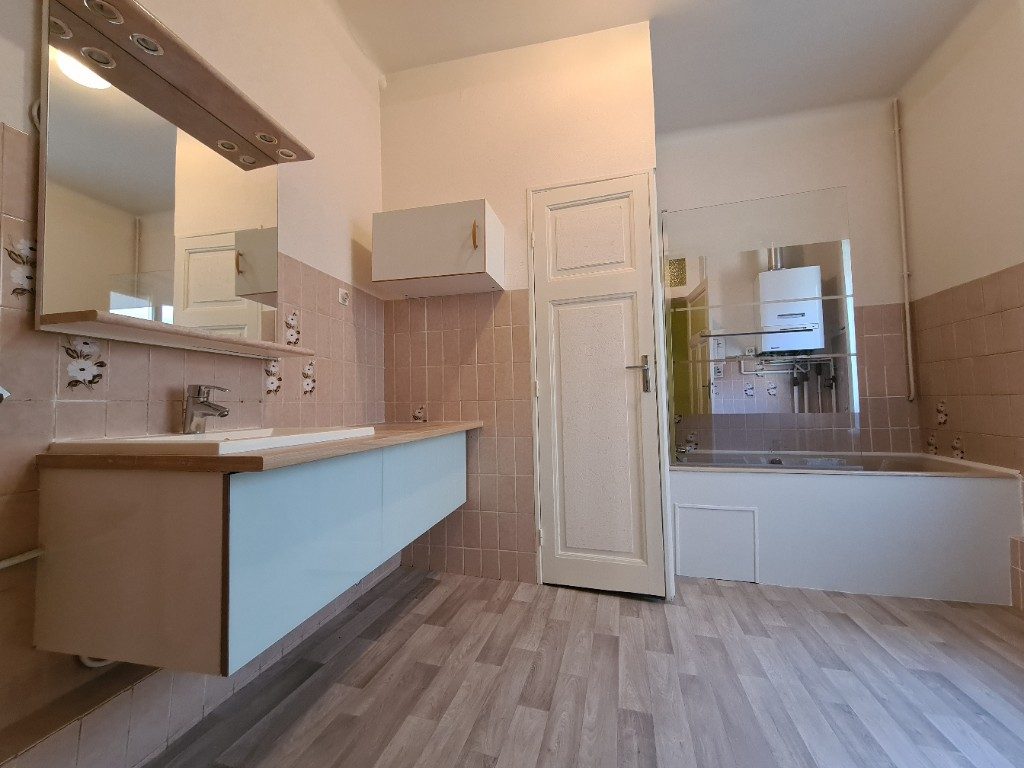 Appartement 2 pièces (57.6 m²) à louer - ÉPinal (88000)