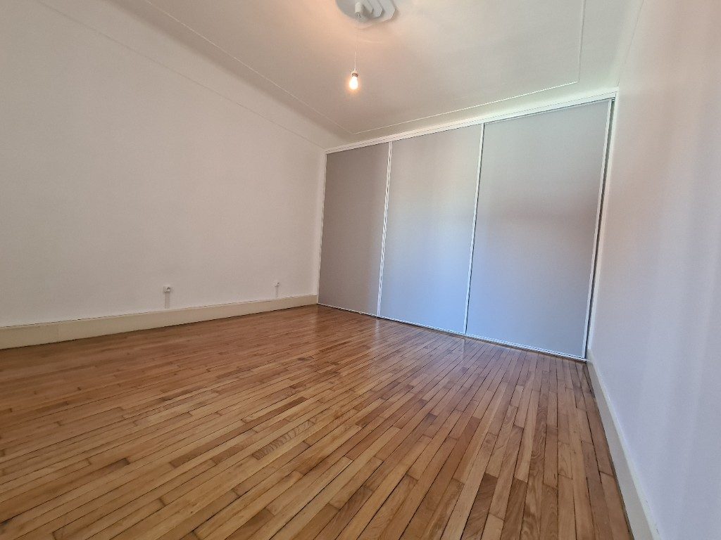 Appartement 2 pièces (57.6 m²) à louer - ÉPinal (88000)