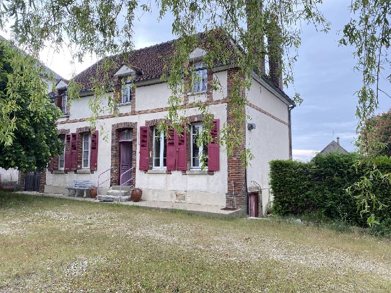 10 MN ST-FLORENTIN