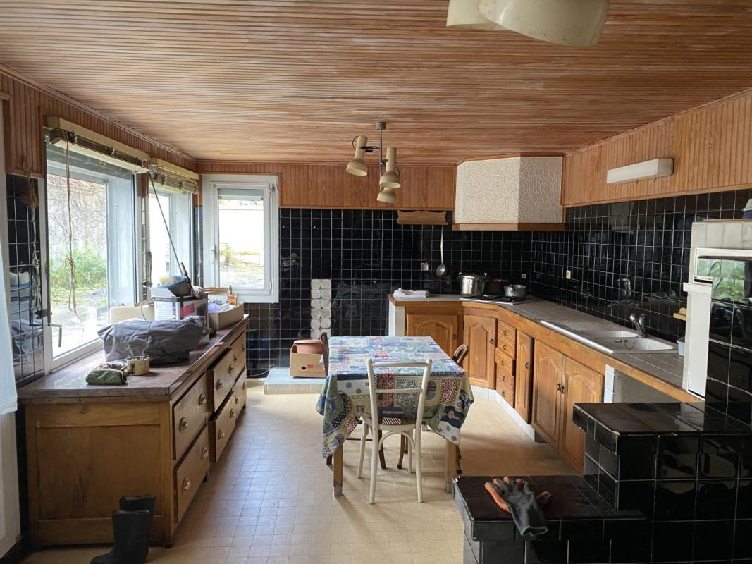 Maison 200m² — Villeneuve-d'Olmes