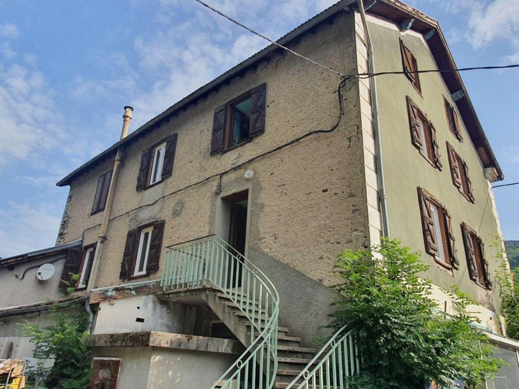 Immeuble 325m² — Luzenac