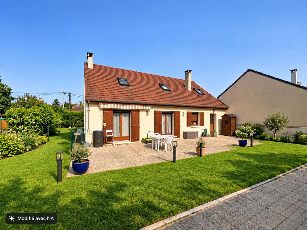 ITTEVILLE Maison INDIVIDUELLE DE 137m² 4 chambres sur 781m² de terrain – EN PLEIN CŒUR DE VILLE !