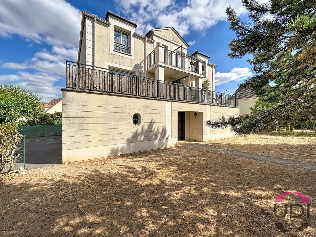 EXCLUSIVITE UDI - LISSES – Duplex 59 m² avec terrasse de 20 m² – 2 chambres – Box