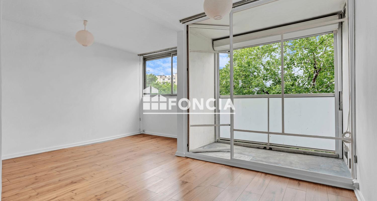 Appartement F4 + Balcon + Box + Parking - Secteur GARE Savigny/Orge