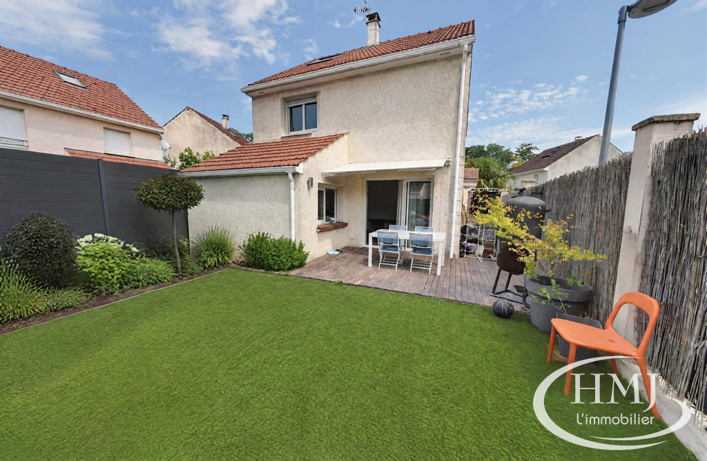 Maison 96m² — Lisses
