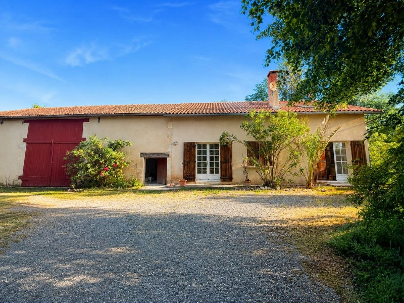 Maison plain pied 3 chambres avec grange attenante, terrain de 1150m2