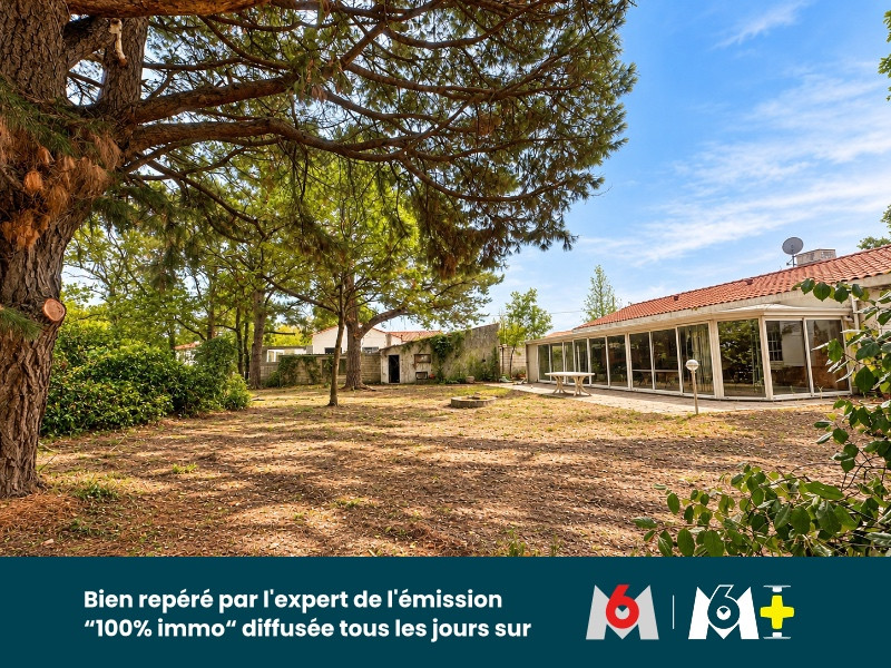 Vairé – Maison de plain-pied de 151 m² à rénover – 3 chambres, véranda et garage