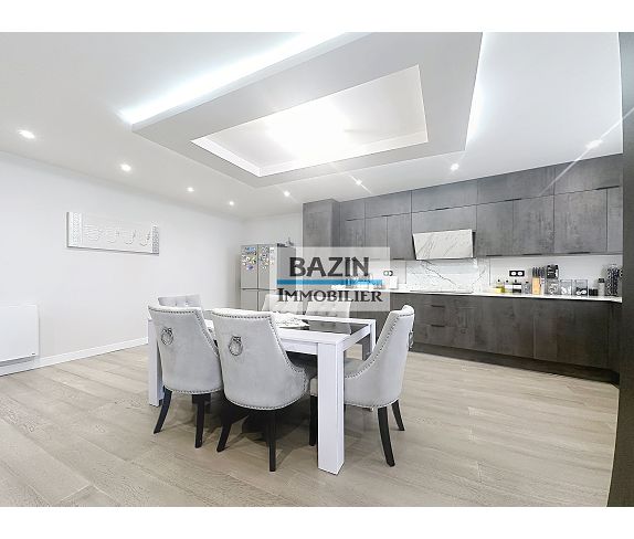 Maison - 280m ²