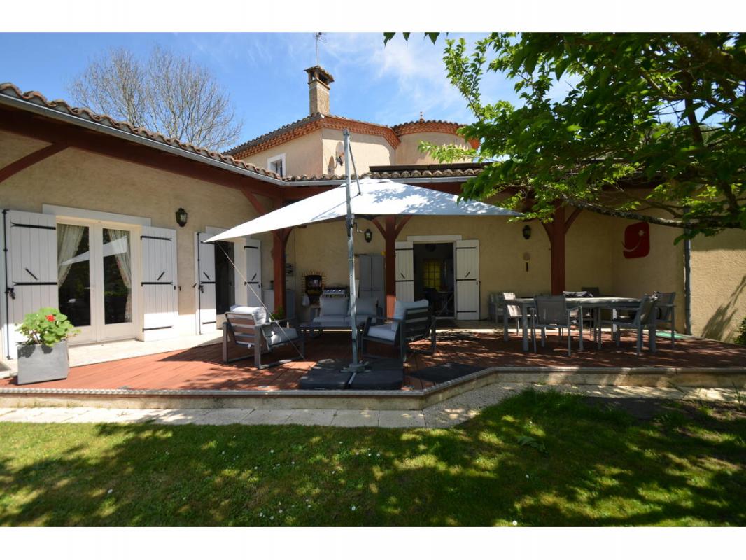 Maison à vendre, 7 pièces, 170 m², Montpon Menesterol