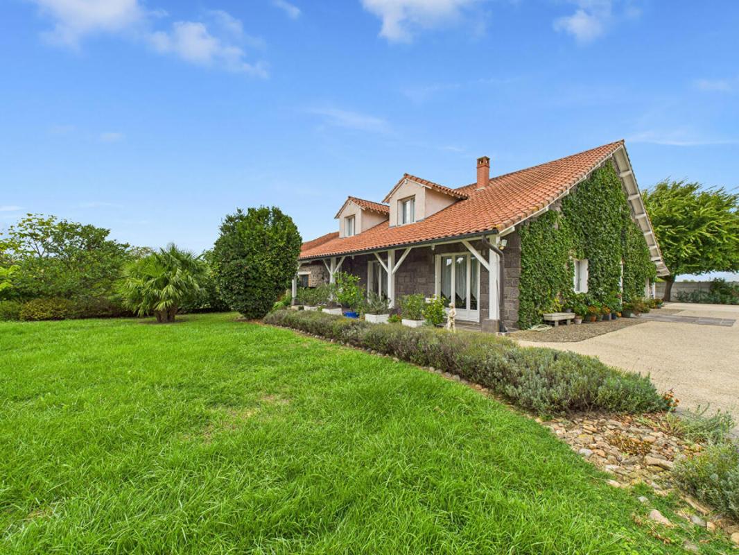 Maison à vendre, 6 pièces, 239 m², Saint Andre Le Coq