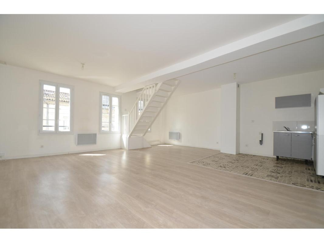 Appartement à vendre, 3 pièces, 74 m², Coutras