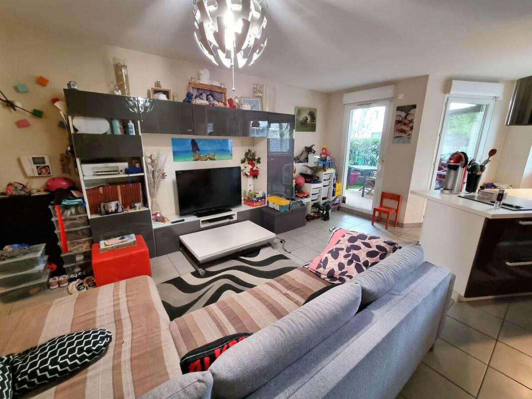 Appartement à vendre, 2 pièces, 61 m², Decines Charpieu