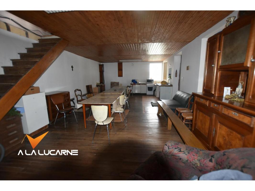 Maison à vendre, 2 pièces, 110 m², Cirieres